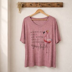 Wrinkles Only Go Where Smiles Have Been 2XL T-shirt V-Neck Flamingo Themed